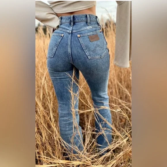 Wrangler Premium Pink Label XBarbie Bootcut Jean- Sz 31-EUC -Stretch- Y2KCowgirl - Picture 16 of 16